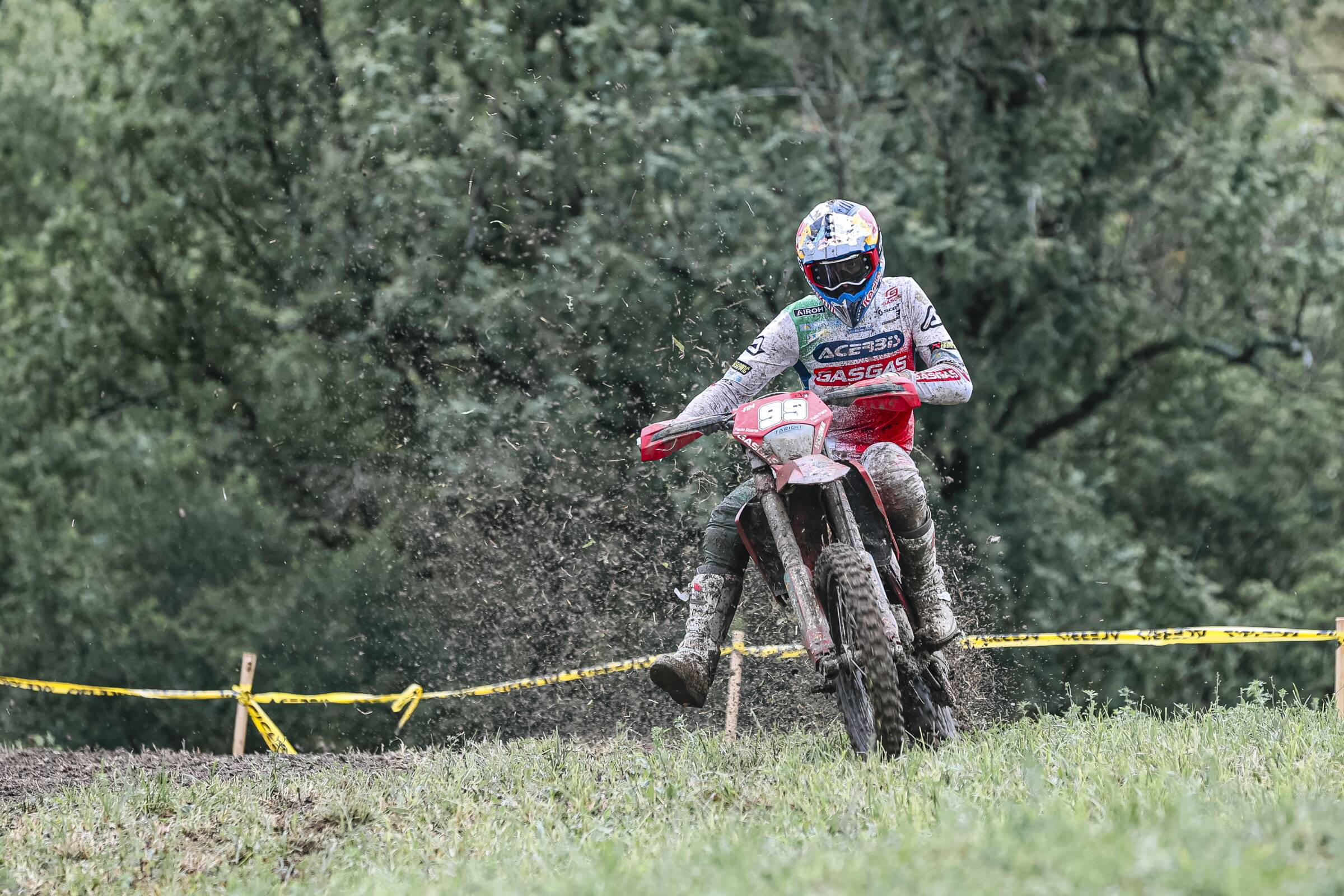 SPETTACOLARE VITTORIA IN ENDUROGP PER ANDREA VERONA NELLA TAPPA ITALIANA DEL MONDIALE