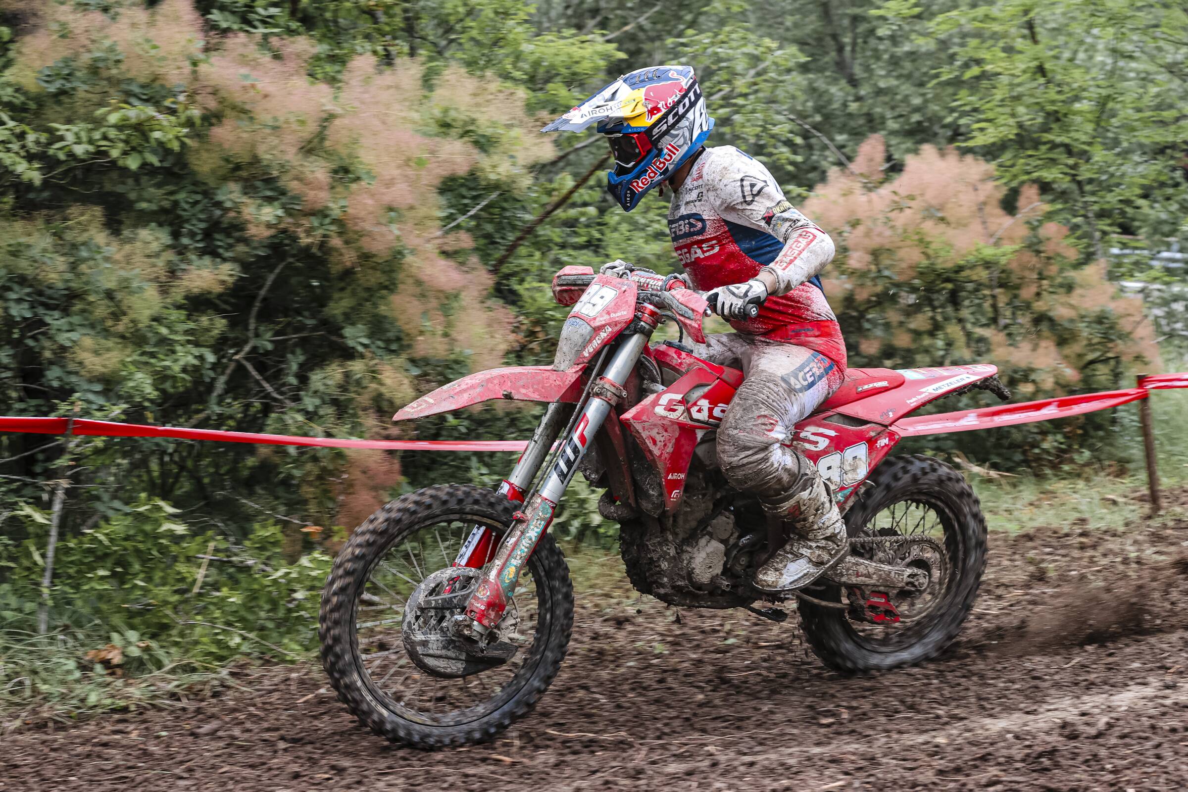 SPETTACOLARE VITTORIA IN ENDUROGP PER ANDREA VERONA NELLA TAPPA ITALIANA DEL MONDIALE