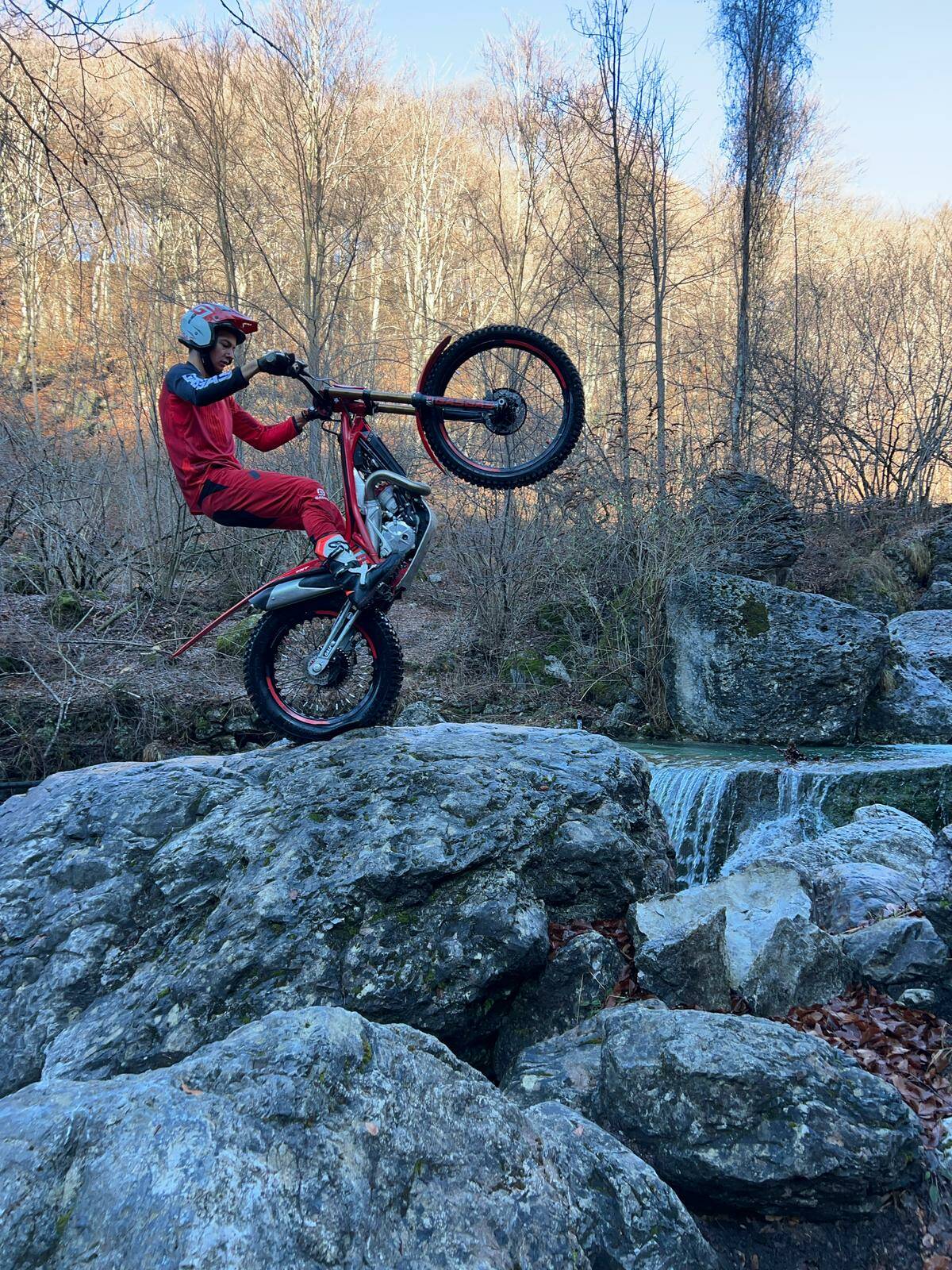 CAMPIONATO ITALIANO TRIAL INDOOR: ALESSIA BACCHETTA, ANDREA RIVA E MATTIA SPREAFICO SONO GET ON THE GAS PER LA STAGIONE 2025!