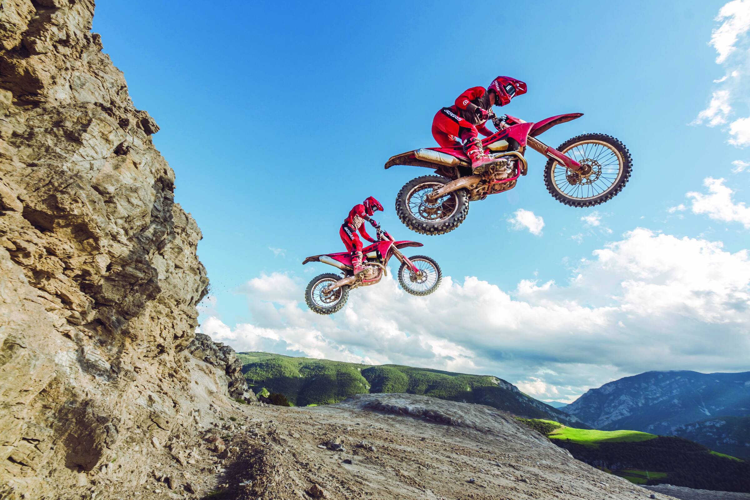 GET ON THE GAS A EICMA RIDING FEST CON LA GAMMA ENDURO GASGAS 2025!