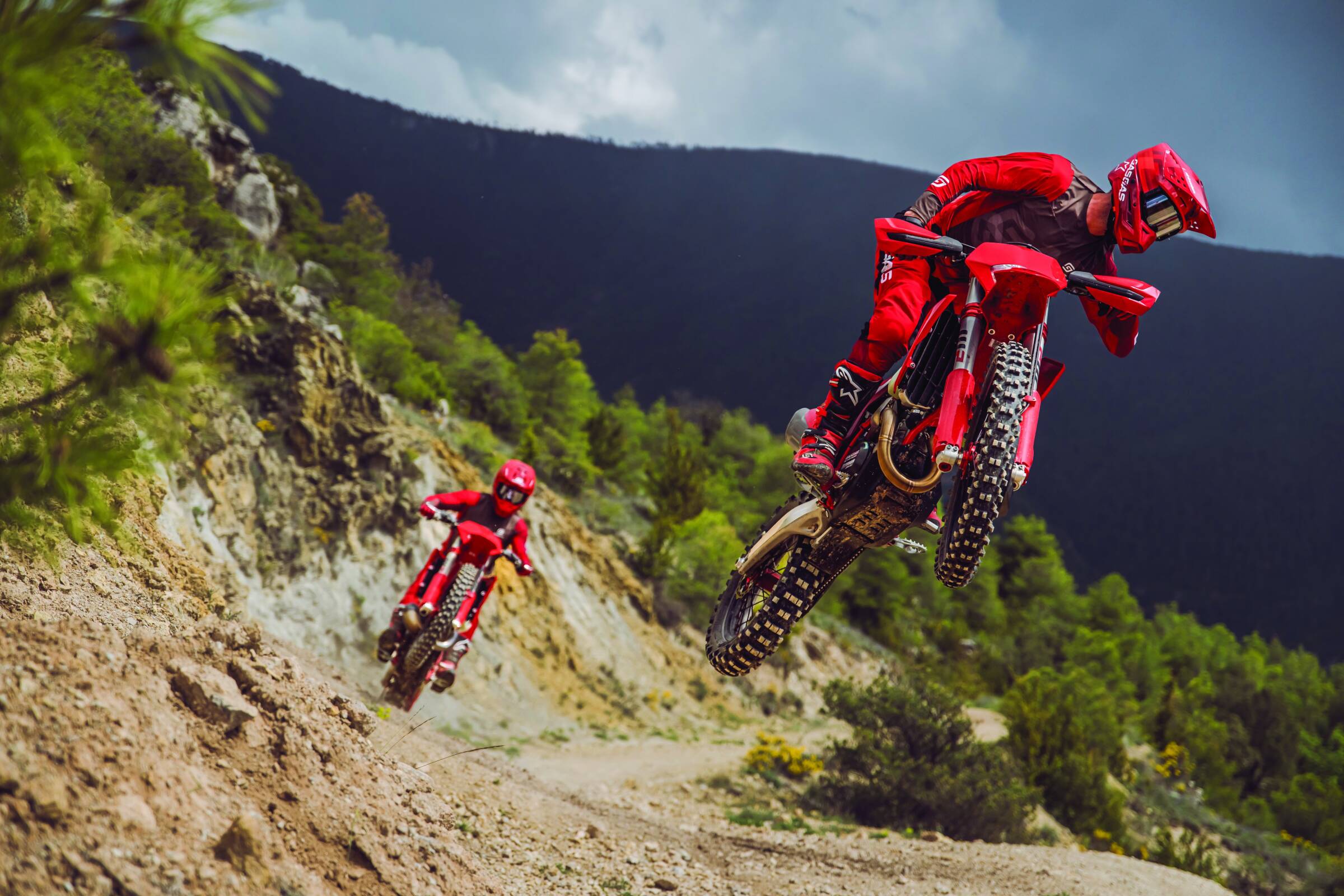 GET ON THE GAS A EICMA RIDING FEST CON LA GAMMA ENDURO GASGAS 2025!