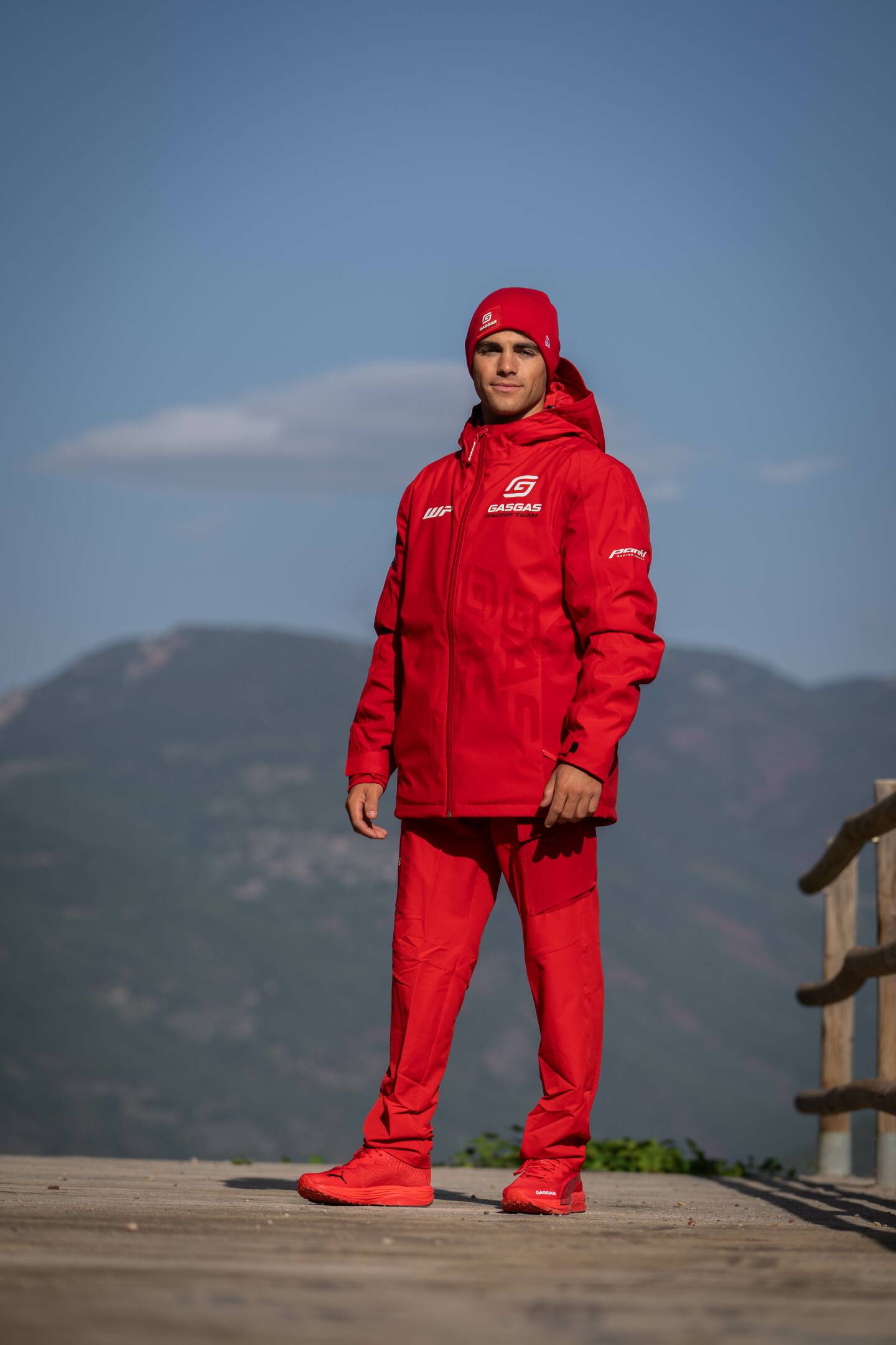 GET ON THE GAS CON LA GASGAS TEAM WEAR COLLECTION 2025!